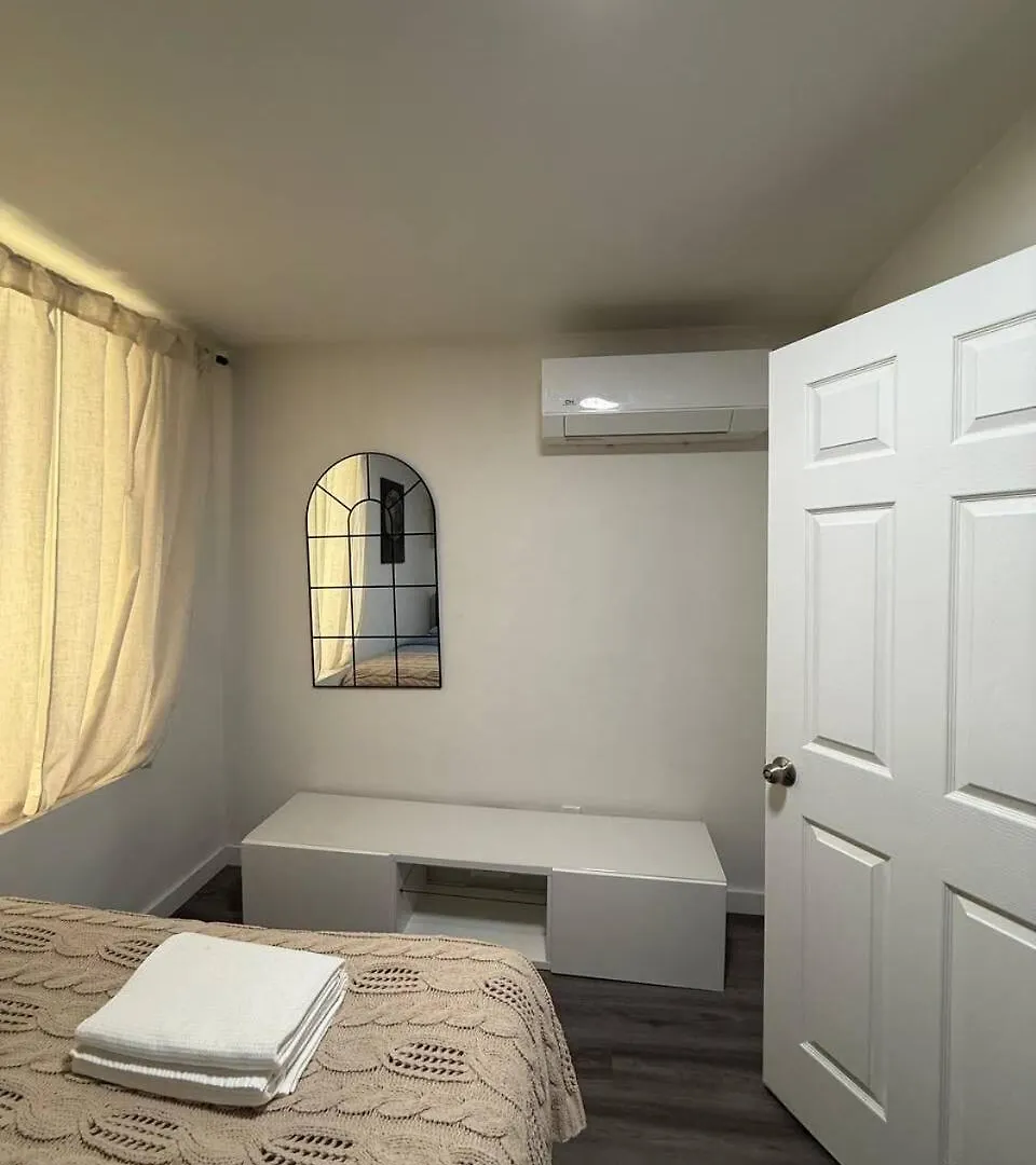 3BD Spacious Unit Close To Central Park Нью-Йорк Апартаменты